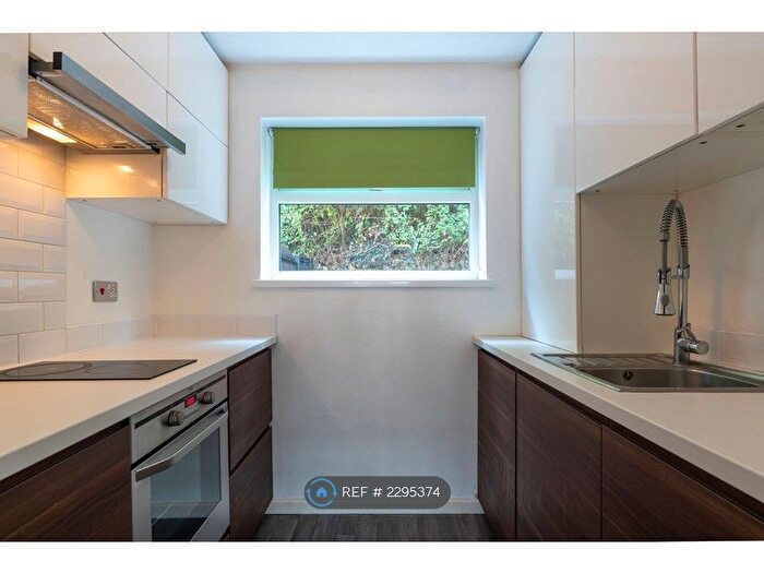 1 Bedroom Maisonette To Rent In Woodstock Avenue, Nottingham, NG7