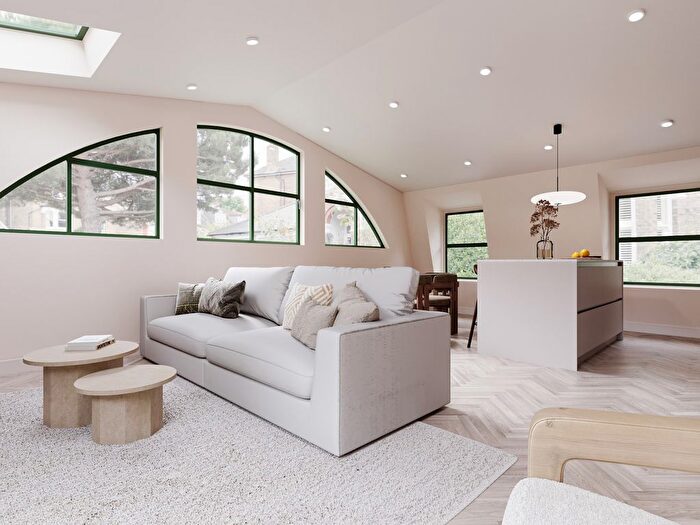 2 Bedroom Flat For Sale In Old Kent Road, London, SE1