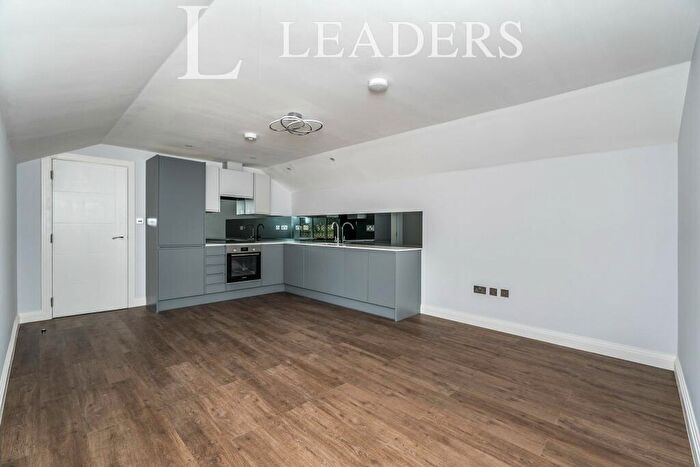 2 Bedroom Bungalow To Rent In Carlton House, Ringwood, SO40