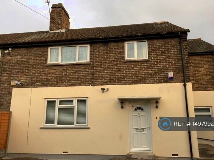 1 Bedroom Flat To Rent In Temple Hill, Dartford, DA1