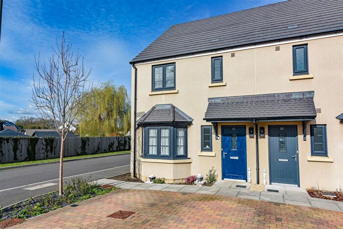 3 Bedroom Semi Detached House For Sale In Goldfinch Edge, Cam, Dursley, GL11