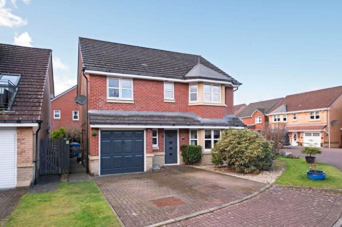 4 Bedroom Detached House For Sale In Steel Crescent, Denny, FK6