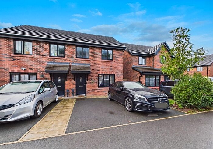 3 Bedroom Semi-Detached House For Sale In Jasper Avenue, Worsley, Manchester, M28