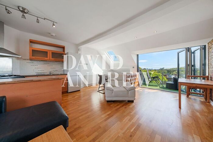 3 Bedroom Flat To Rent In Quernmore Road, London, N4