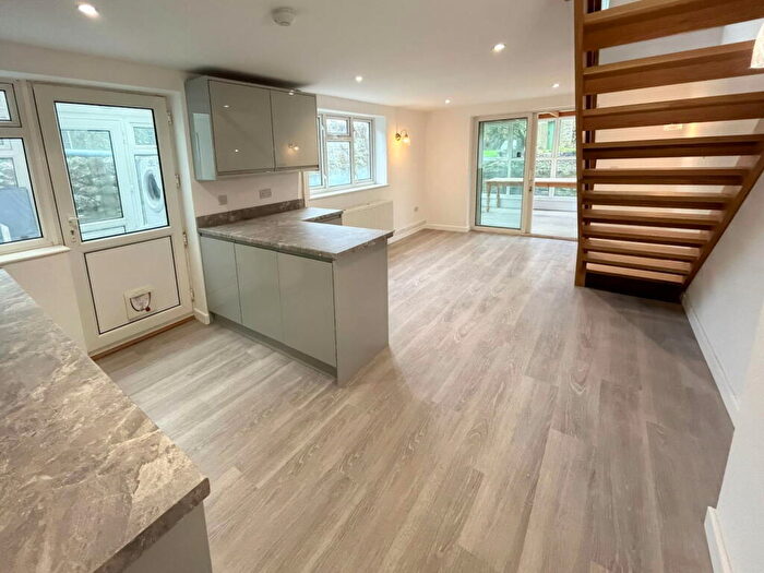 1 Bedroom Cottage For Sale In Shrubbery Cottage, Horton, Gower, SA3