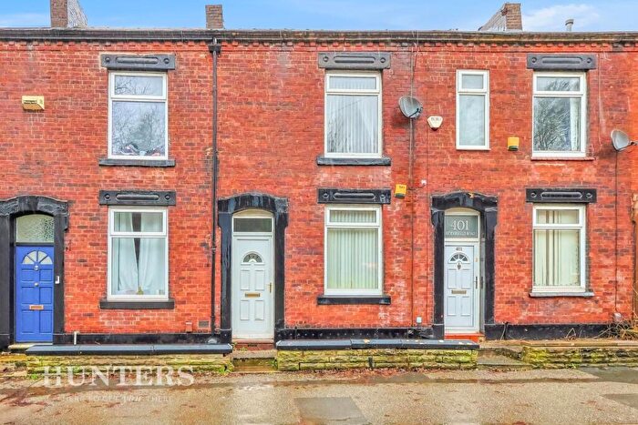 2 Bedroom Terraced House For Sale In Huddersfield Road, Oldham, OL4
