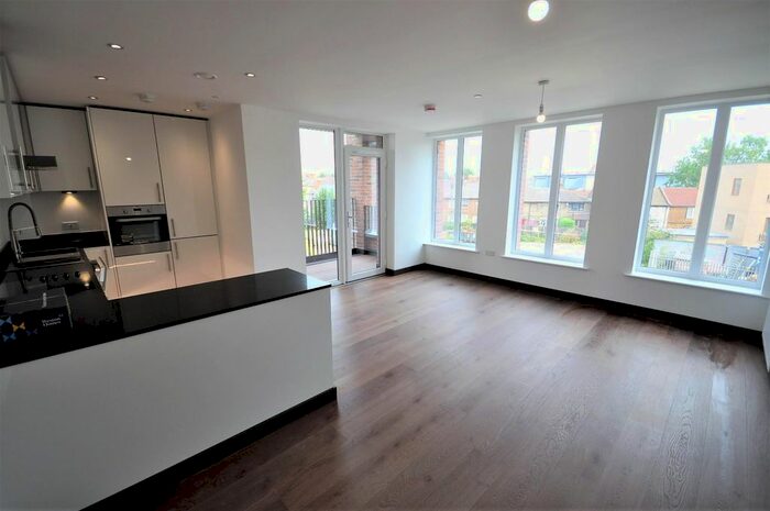 2 Bedroom Flat To Rent In Conway Court, Marri Street, Watford, WD24