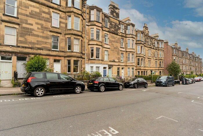 3 Bedroom Property To Rent In Falcon Gardens, Edinburgh, EH10