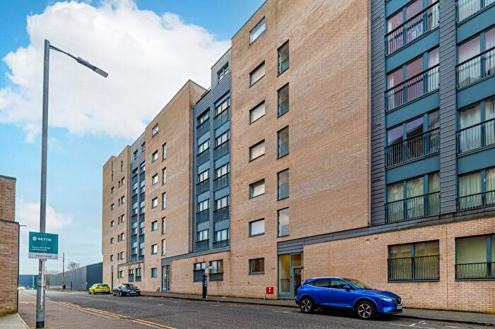 2 Bedroom Apartment For Sale In Bell Street, Collegelands, Glasgow City, G4