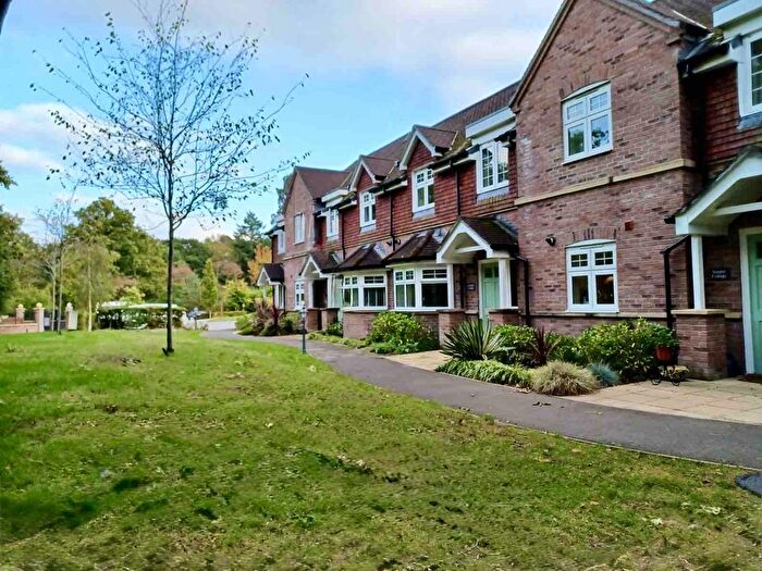 3 Bedroom Terraced House For Sale In Horton Road, BH24