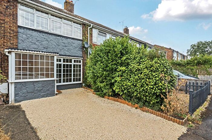 3 Bedroom Terraced House For Sale In Belmont Road, Chandler's Ford, SO53