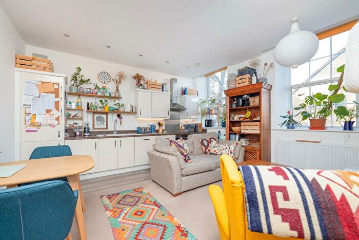 2 Bedroom Flat For Sale In Captains House, Fishponds, BS16