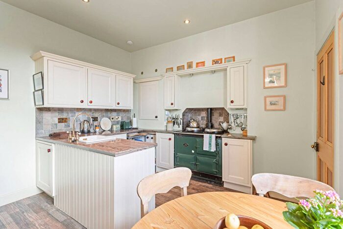 3 Bedroom Detached House For Sale In Alnwickhill Road, Liberton, Edinburgh, EH16