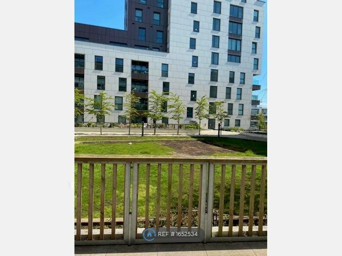 2 Bedroom Flat To Rent In Dara House, London, NW9