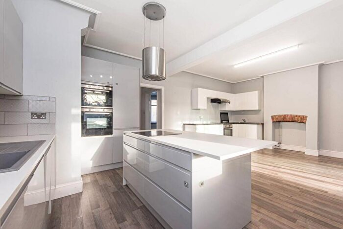 6 Bedroom Detached House To Rent In Egerton Gardens, Hendon, London, NW4