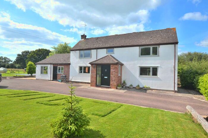 4 Bedroom Detached House For Sale In Lower Ley Lane, Minsterworth, Gloucestershire, GL2