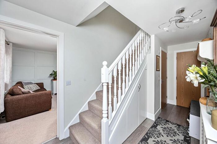 5 Bedroom Detached House For Sale In Newman Road, Horley, RH6