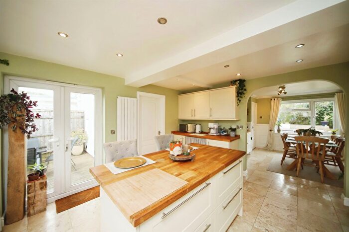 3 Bedroom Terraced House For Sale In Charlton Road, Creech Heathfield, Taunton, TA3