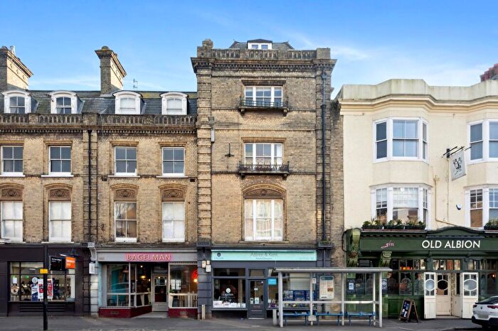 2 Bedroom Flat For Sale In Church Road, Hove, BN3