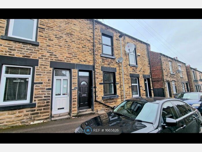 2 Bedroom Terraced House To Rent In Castle Street, Barnsley, S70