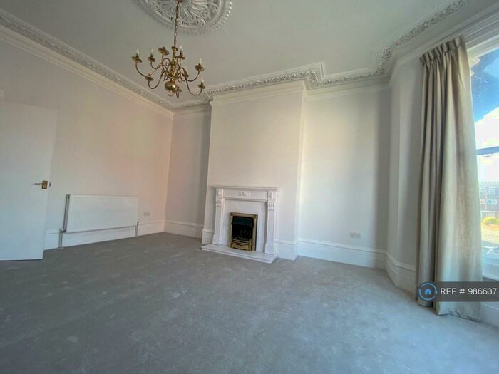 2 Bedroom Flat To Rent In Park Road, Bognor Regis, PO21