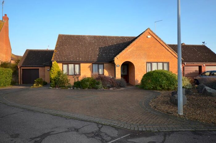 3 Bedroom Detached Bungalow To Rent In Lingwood Park, Peterborough, PE3