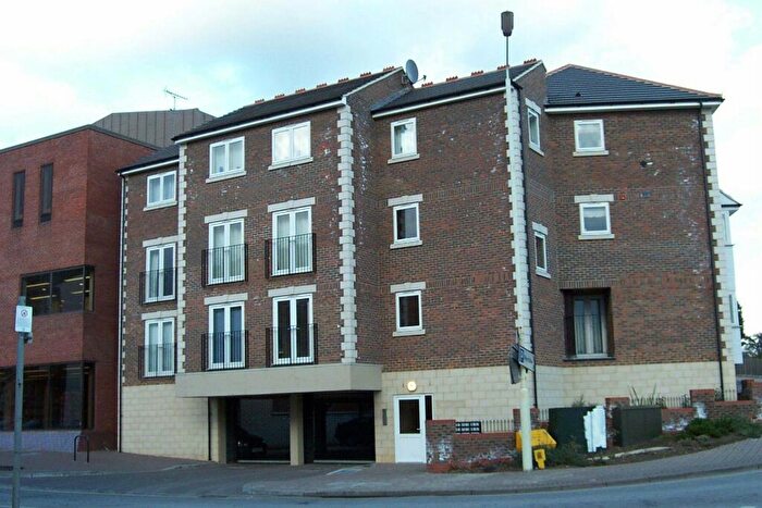 2 Bedroom Flat To Rent In Aveline Court, Leighton Buzzard, LU7