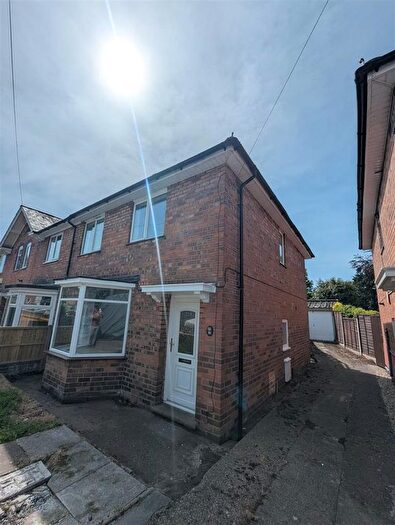 3 Bedroom End Of Terrace House To Rent In Hornsey Road, Kingstanding, B44