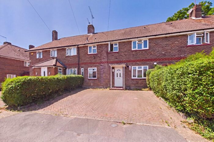 4 Bedroom Terraced House For Sale In Lye Copse Avenue, Farnborough, Hampshire, GU14