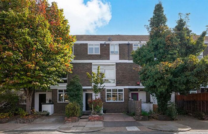 4 Bedroom Property To Rent In Loudoun Road, St John's Wood, NW8