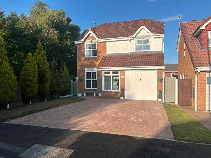 4 Bedroom Detached House For Sale In Oakway, Gladewood, Middleton, Manchester, M24