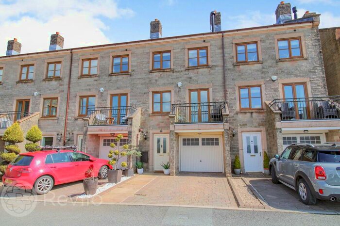3 Bedroom Town House To Rent In Lodge Mill Lane, Ramsbottom, BL0