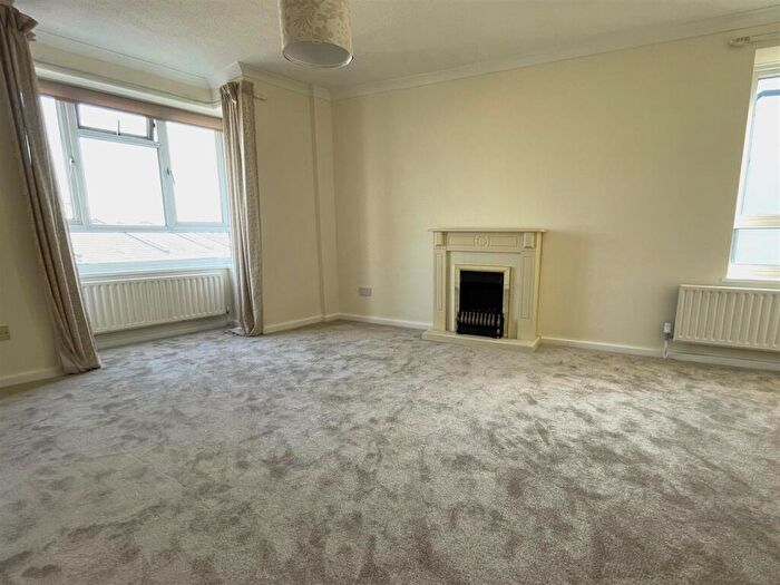 1 Bedroom Flat For Sale In Eastern Villas Road, Southsea, Portsmouth, PO4