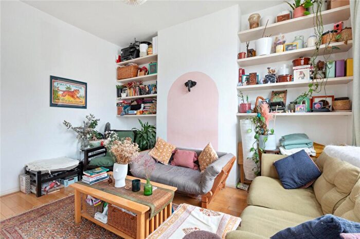 2 Bedroom Apartment To Rent In Riversdale Road, London, N5