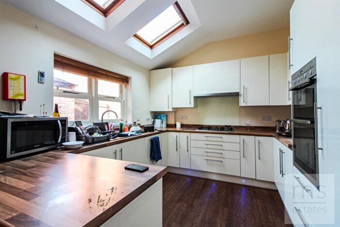 7 Bedroom Terraced House To Rent In £pppw Derby Road, Lenton, Nottingham, NG7