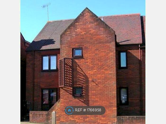 2 Bedroom End Of Terrace House To Rent In Rosemary Lane, Canterbury, CT1