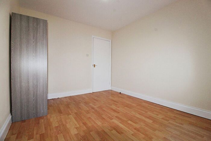 1 Bedroom Flat To Rent In Karman Court, Headstone Drive, Harrow Weald, HA3