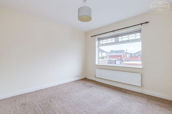 3 Bedroom Terraced House For Sale In Lindsay Street, Horwich, Bolton, BL6