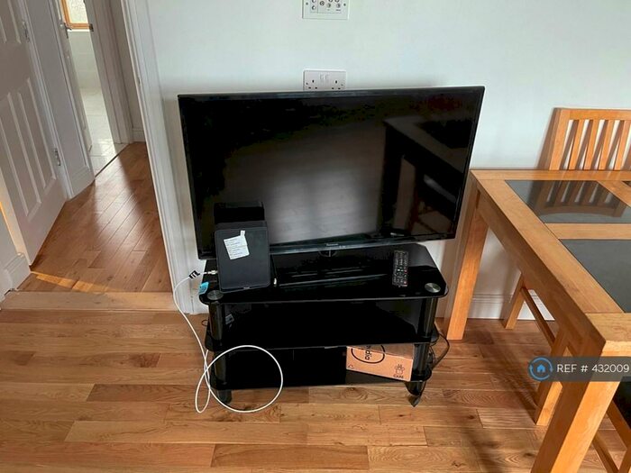 1 Bedroom Flat To Rent In Nelson Road, Gillingham, ME7