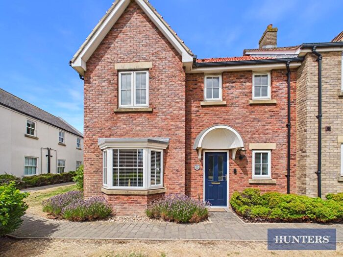 2 Bedroom End Terrace House For Sale In Sunrise Drive, Moor Road, Filey, YO14
