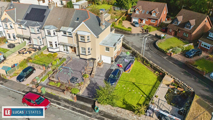 5 Bedroom End Of Terrace House For Sale In Duffryn Street, Ystrad Mynach, CF82