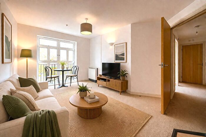 2 Bedroom Flat For Sale In Beddington Gardens, Wallington, SM6