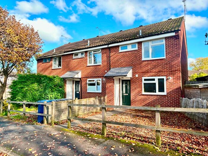 3 Bedroom Semi-Detached House To Rent In Bardsley Drive, Farnham, GU9