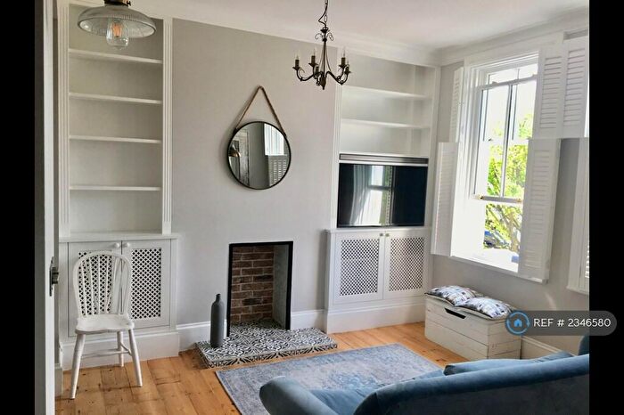 2 Bedroom Maisonette To Rent In White Hart Lane, Barnes, SW13