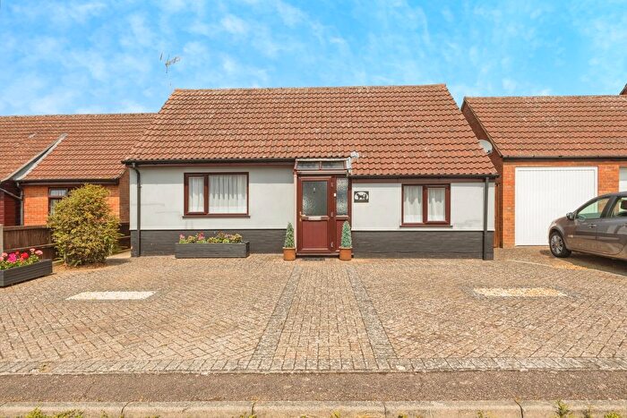 2 Bedroom Bungalow For Sale In Wick Farm Close, Watton, Thetford, Norfolk, IP25