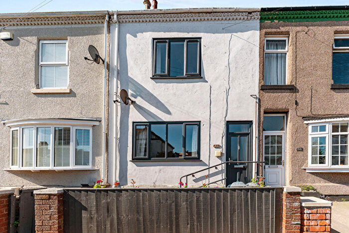 4 Bedroom Terraced House For Sale In Thrunscoe Road, Cleethorpes, DN35