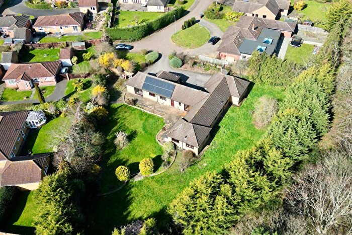 5 Bedroom Detached Bungalow For Sale In Donovan Court, Northampton, NN3