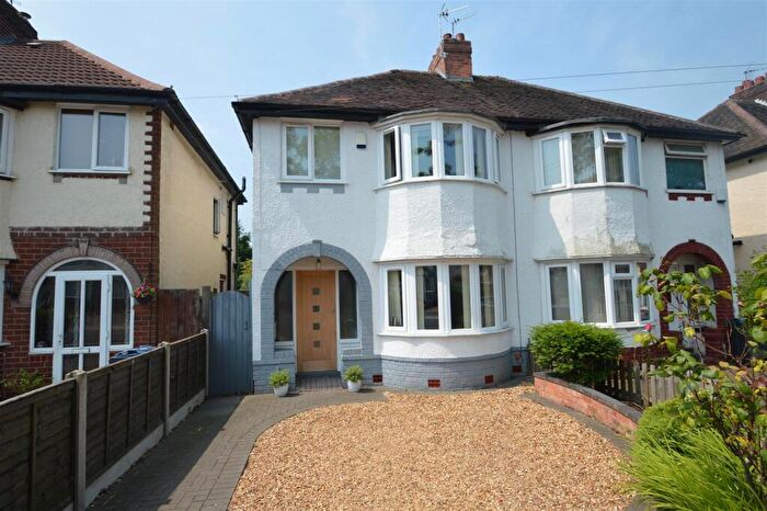 3 Bedroom House To Rent In Strathdene Road, Birmingham, West Midlands, B29