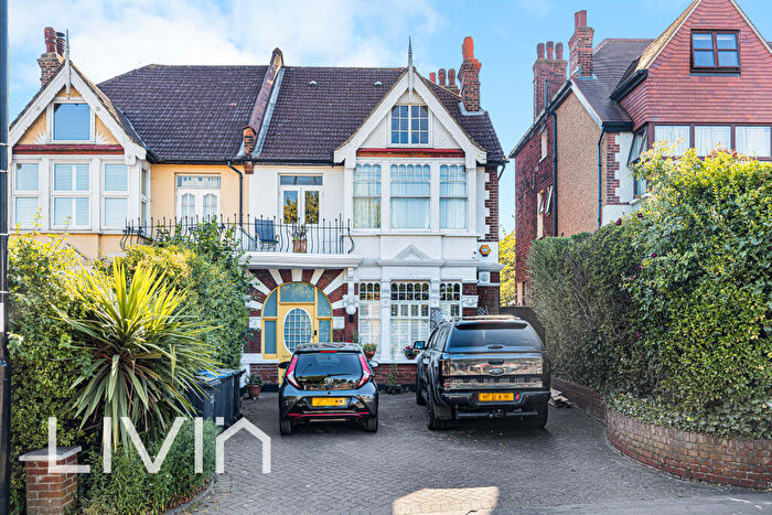 6 Bedroom Semi-Detached House For Sale In South Norwood Hill, South Norwood, SE25