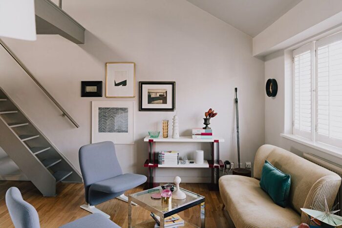 1 Bedroom Flat For Sale In Wesley Square V, London, W11